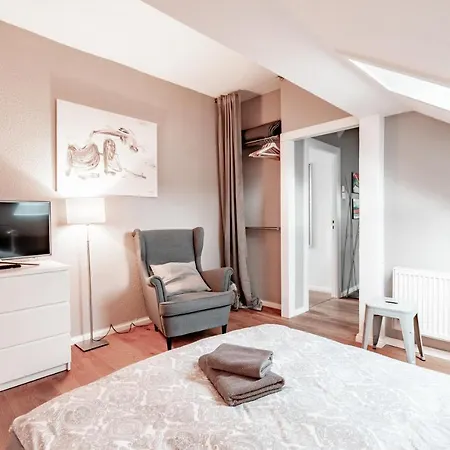 Проживання в сім'ї Homestay! Einhundertachtunddreissig *